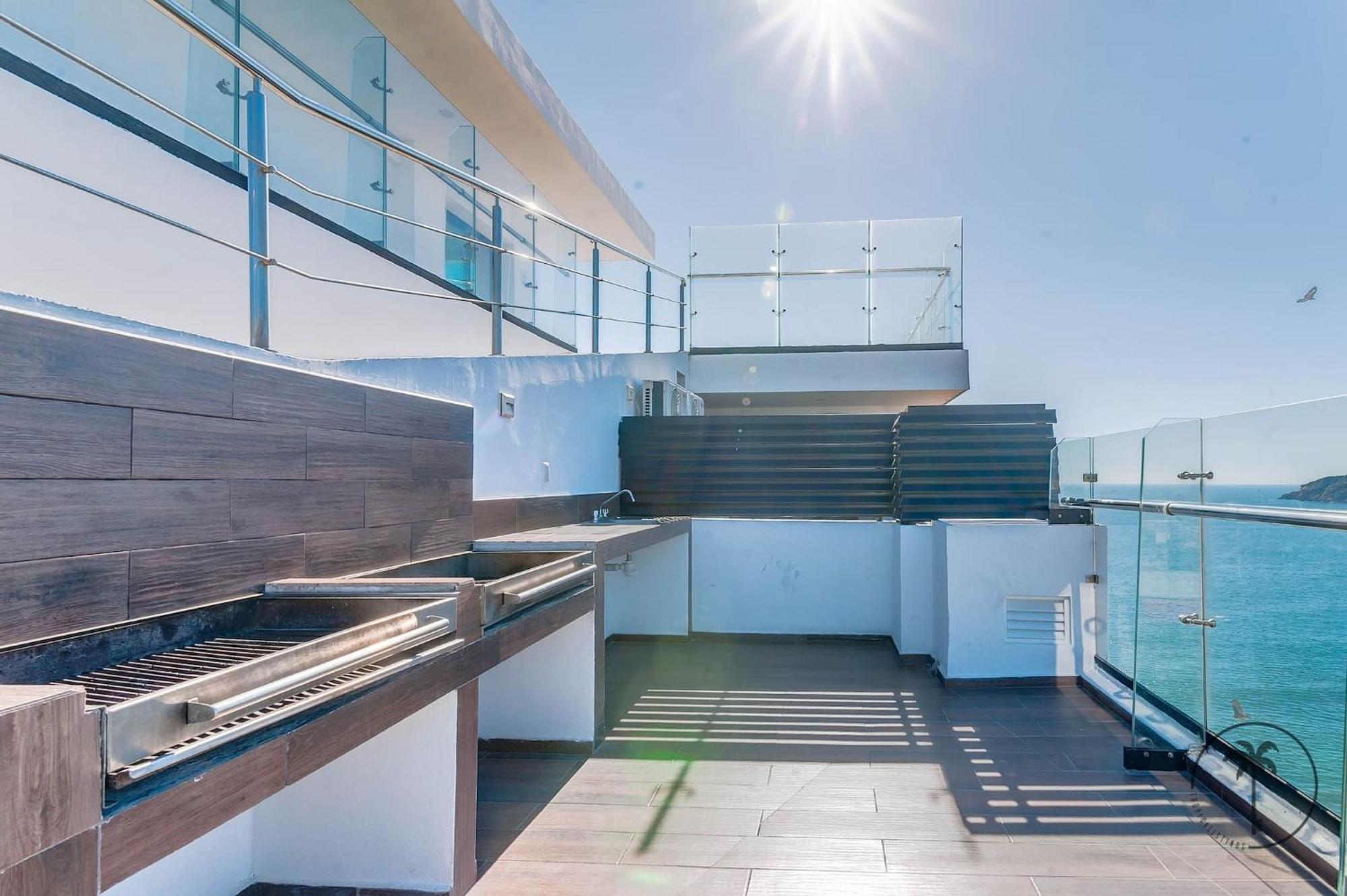 דירות מזטלן Terraza Con Vista Al Mar Y A Atardeceres מראה חיצוני תמונה